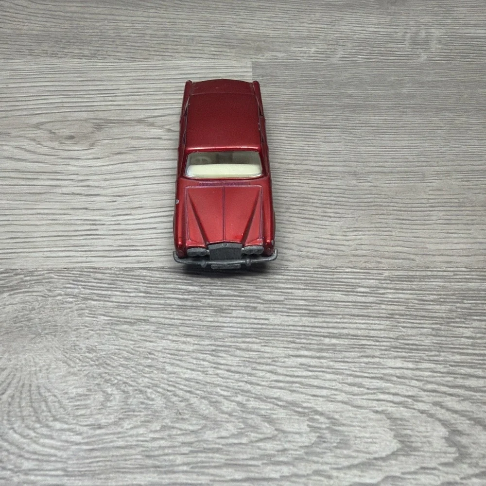 VTG Matchbox By Lesney Rolls Royce Silver Shadow #24, #18 1969 Field Car Lot